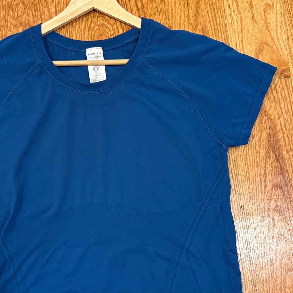 Athleta Navy Short Sleeve Tee - Picture 6 of 7